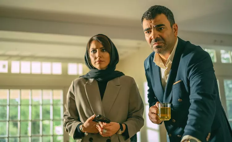 خلاصه داستان فیلم سینمایی تمساح خونی | عکس و شخصیت ها