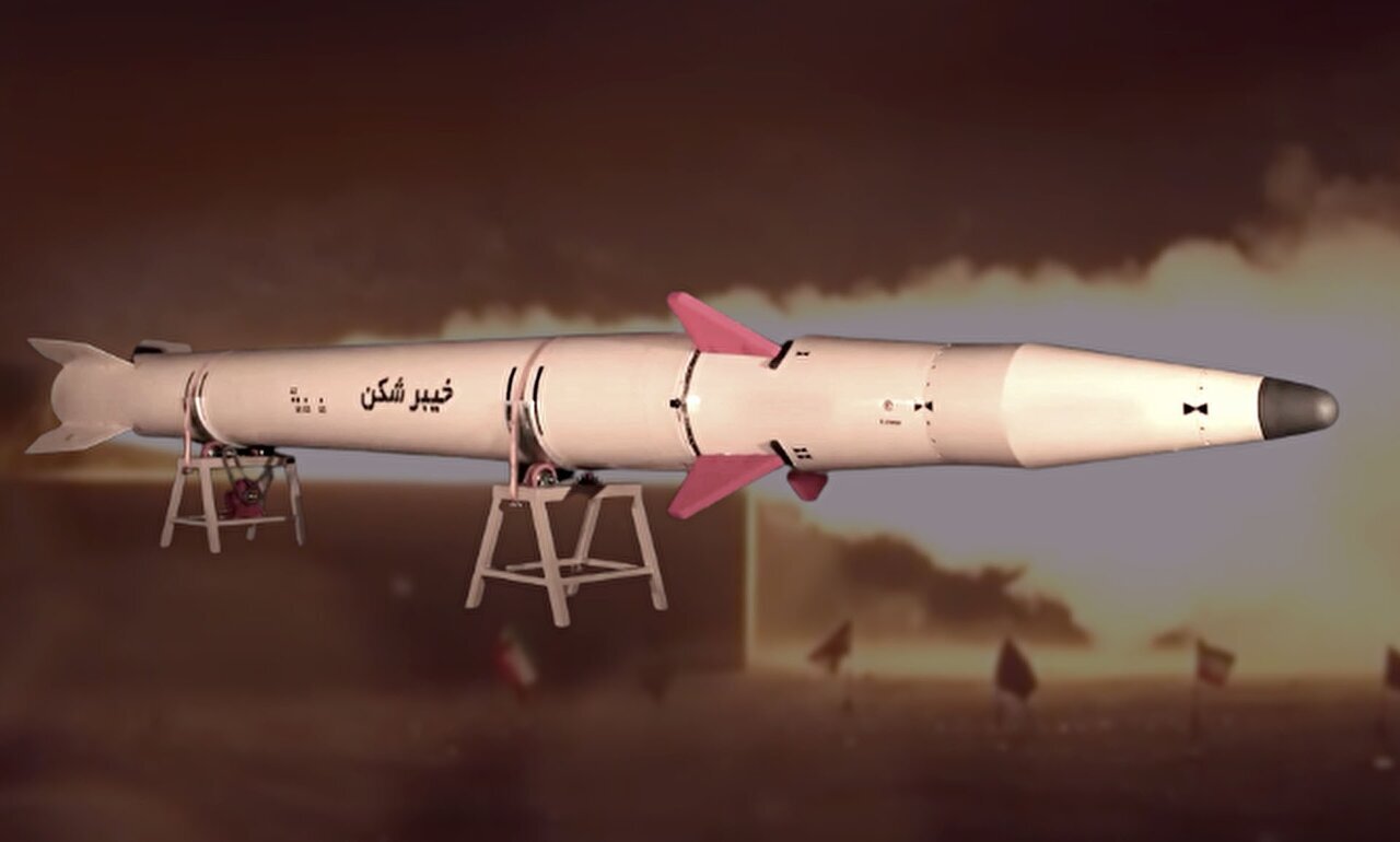 لحظه تاریخی آماده‌ سازی موشک‌ های ایران برای پاسخ به اسرائیل