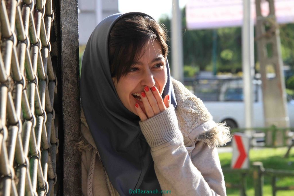 خلاصه داستان فیلم لاک قرمز +عکس بازیگران فیلم لاک قرمز