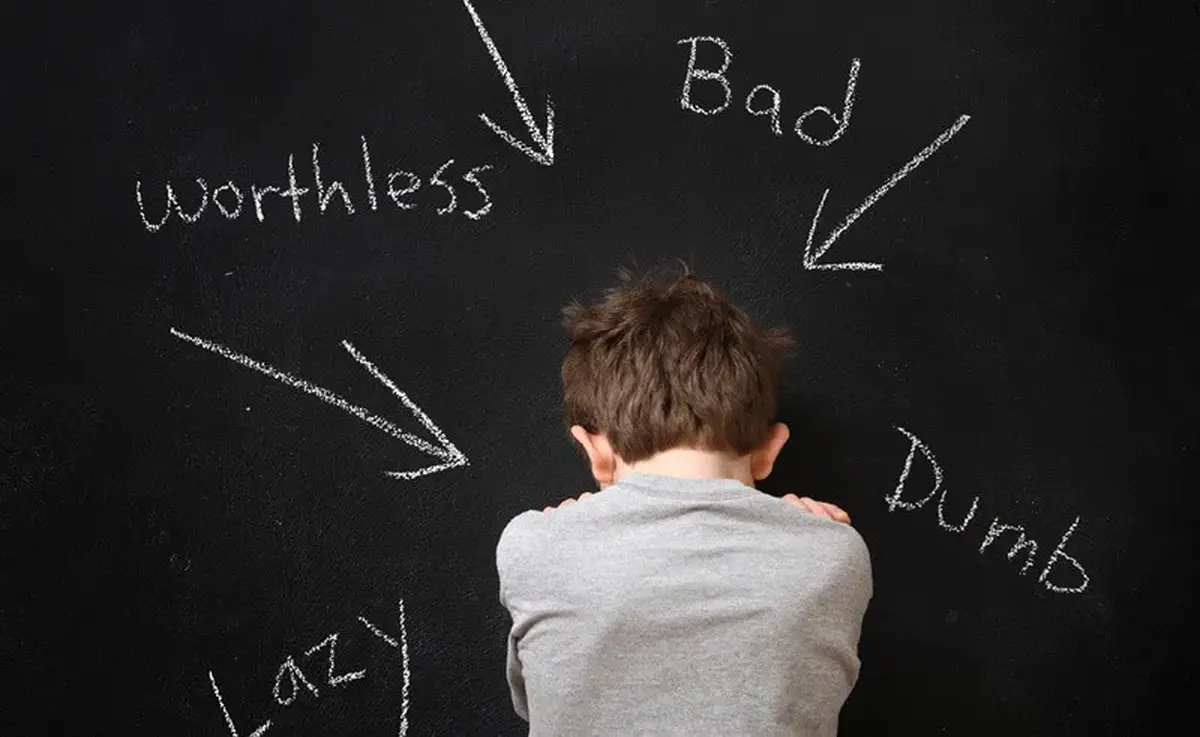 به کودکان برچسب منفی نزنیم !