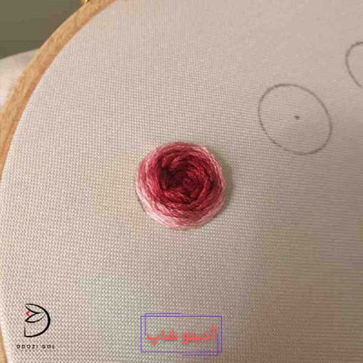 دوخت رز عنکبوتی در گلدوزی برزیلی گام هفتم