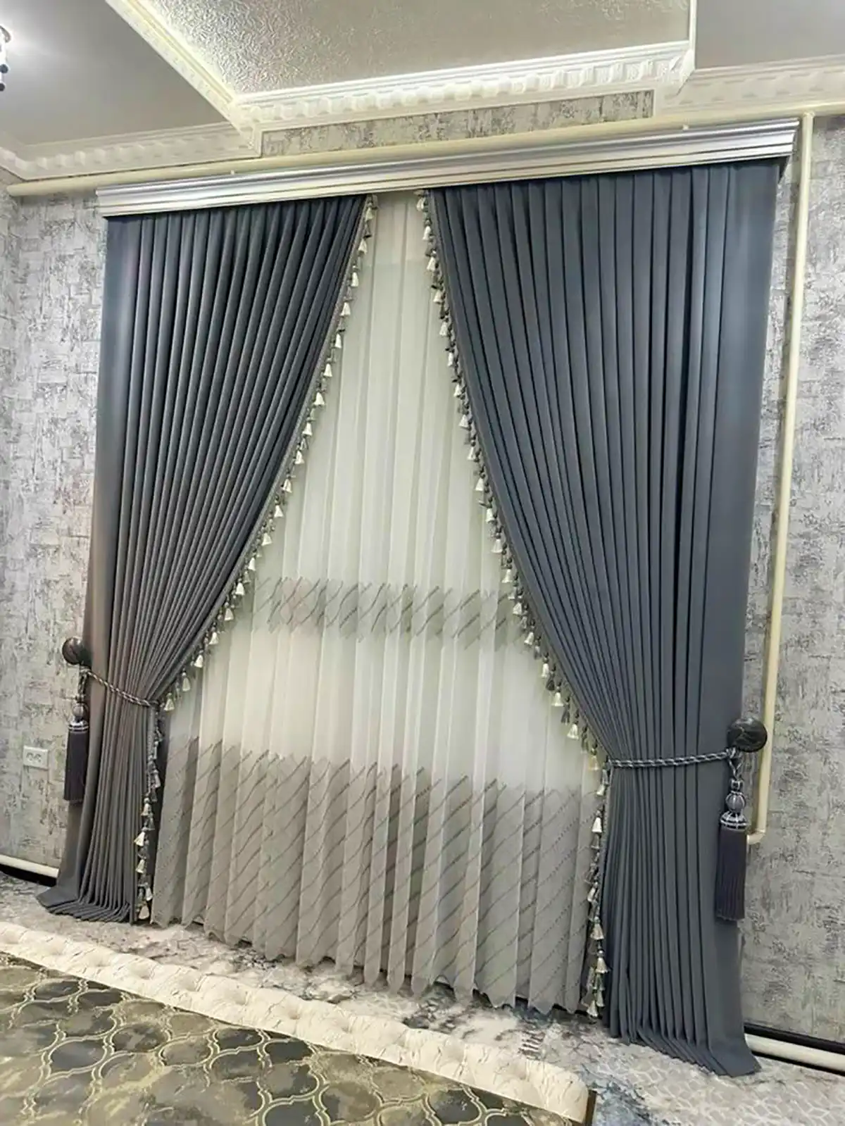 پرده شیک و سلطنتی 