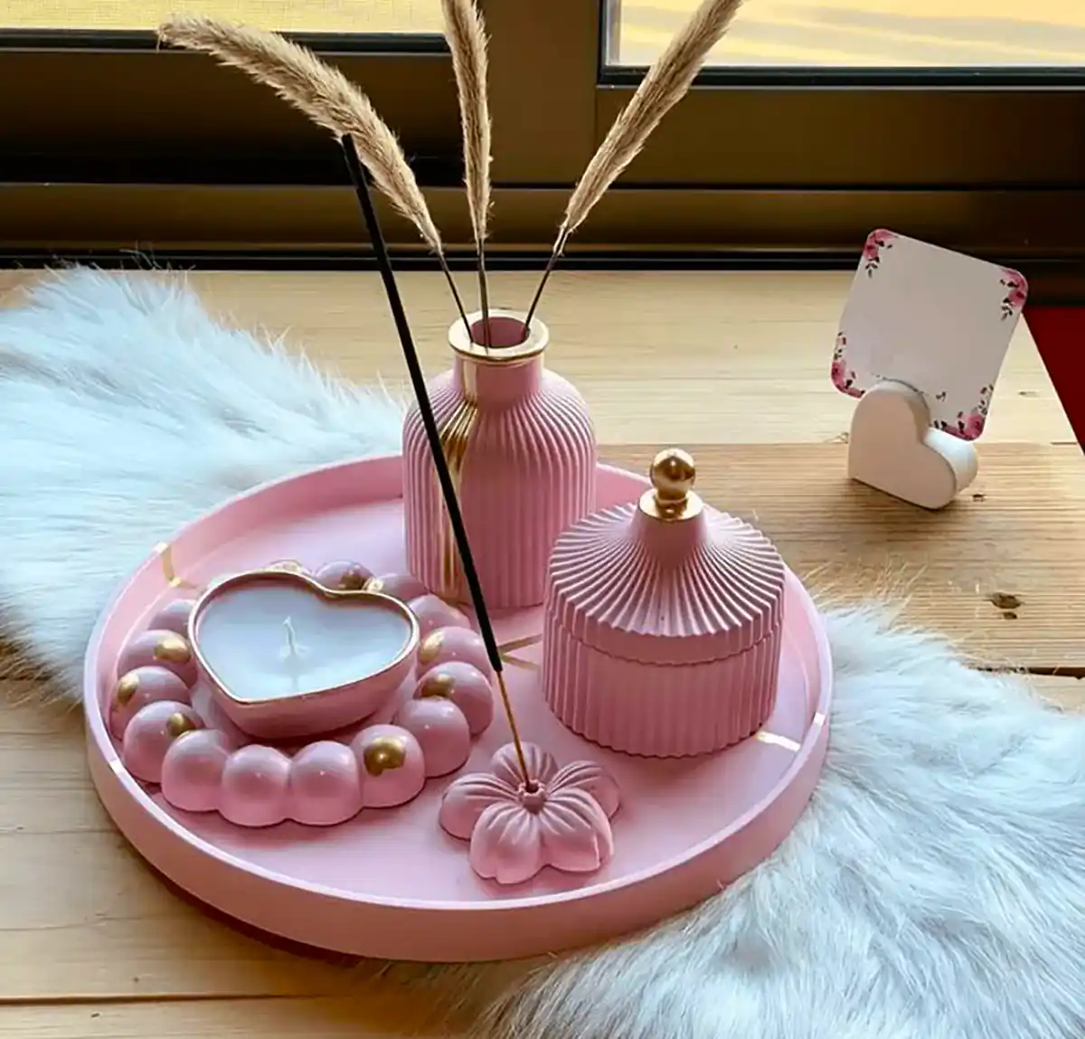اکسسوری رو میز کنسولی شیک