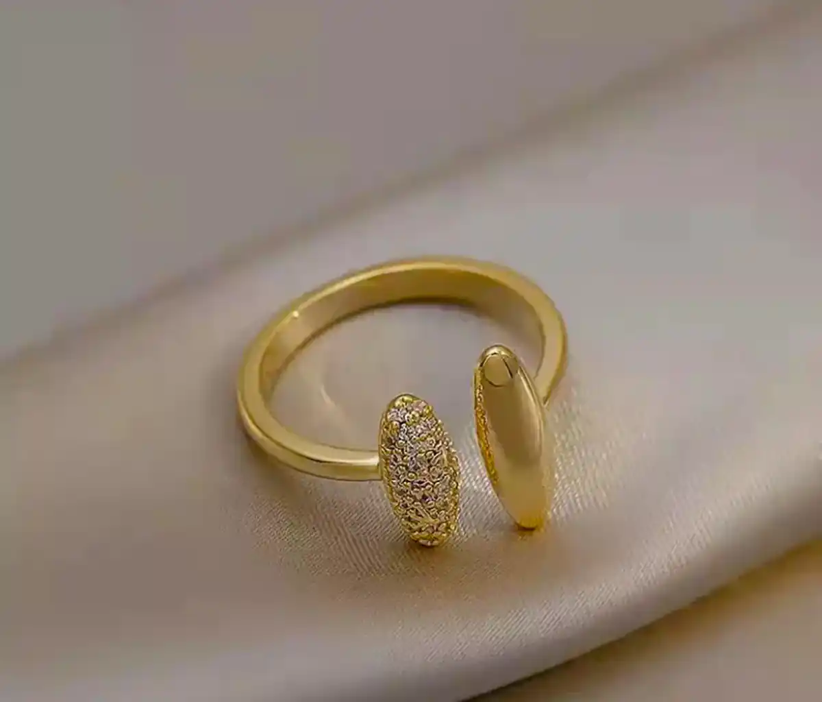انگشتر مینیمال طلا دخترانه