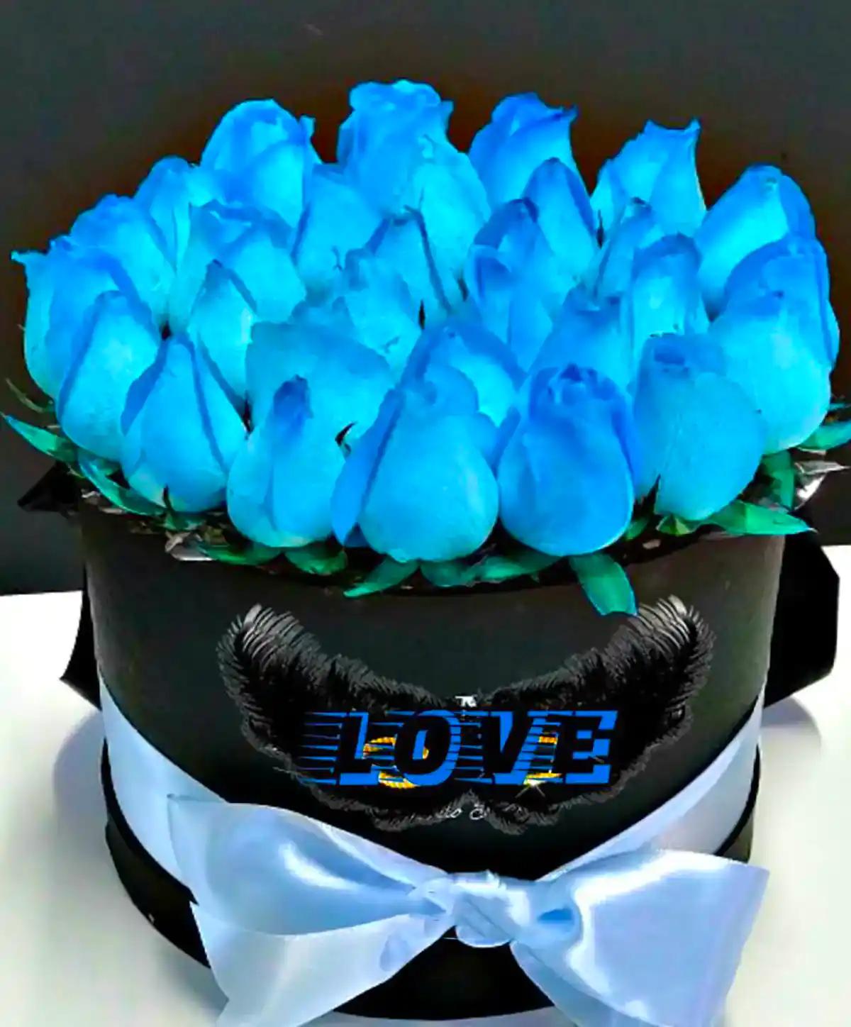 باکس گل رز آبی هدیه