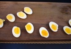 تکنیک و زمان بندی پخت تخم مرغ آب پز