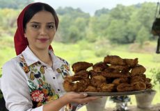 سمبوسه ی سیب زمینی ترد و خوشمزه با سس