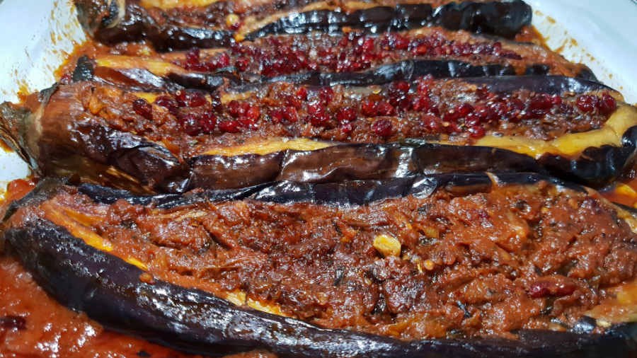طرز تهیه بادمجون شکم پر فوق العاده خوشمزه