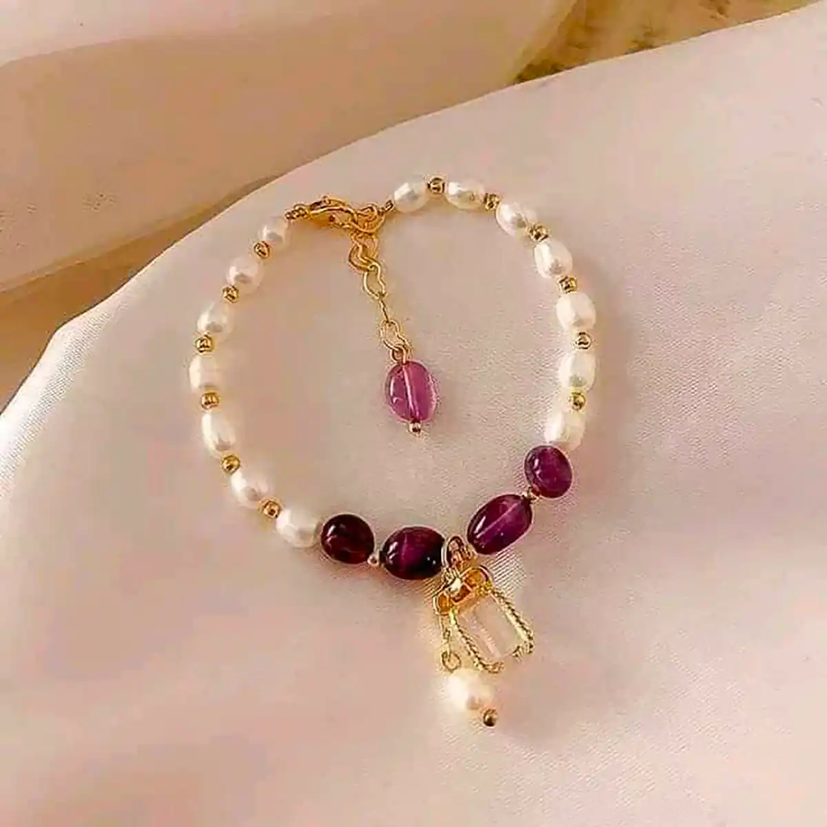 دستبند مهره ای دستساز زیبا
