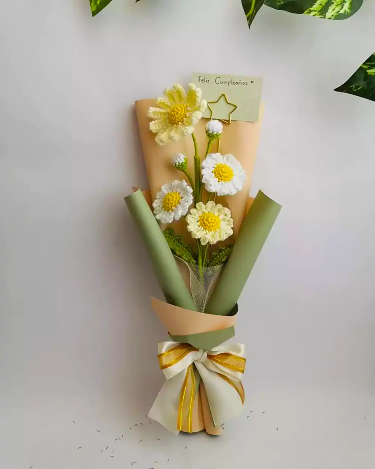 دسته گل بافتنی جذاب و زیبا