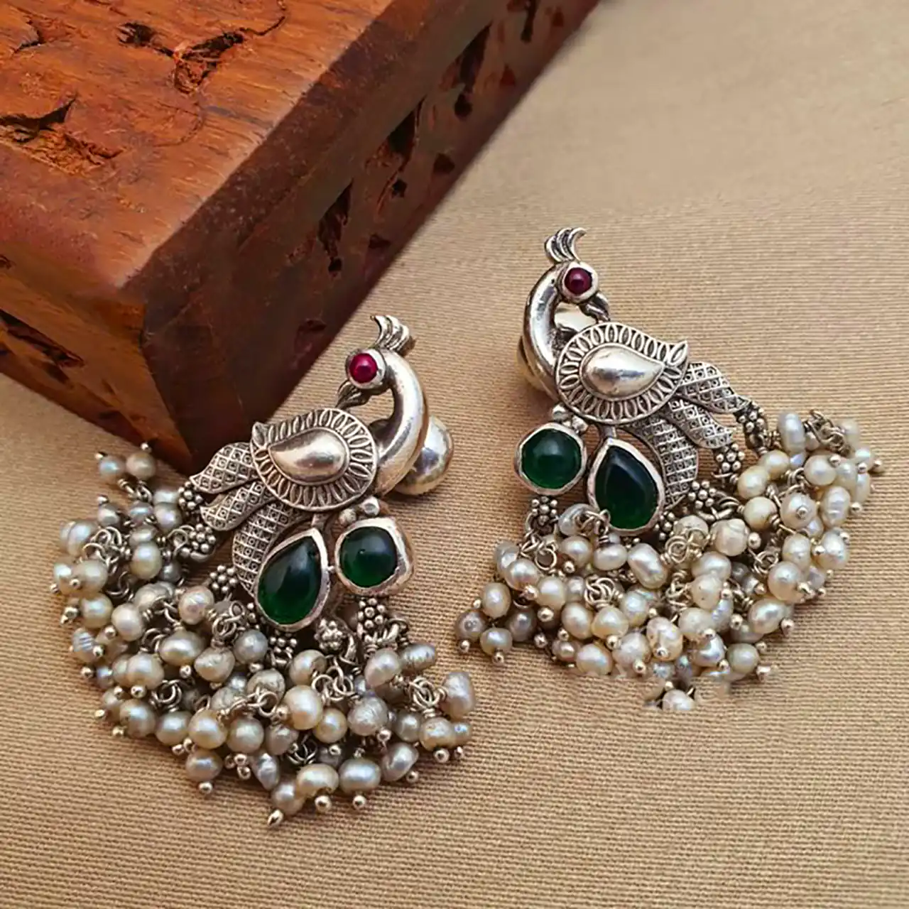 گوشواره کلاسیک زنانه