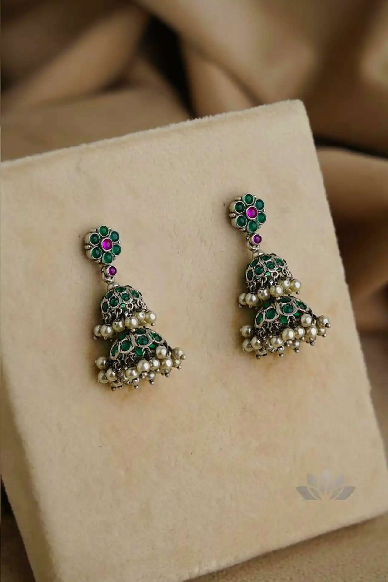 گوشواره کلاسیک زنانه