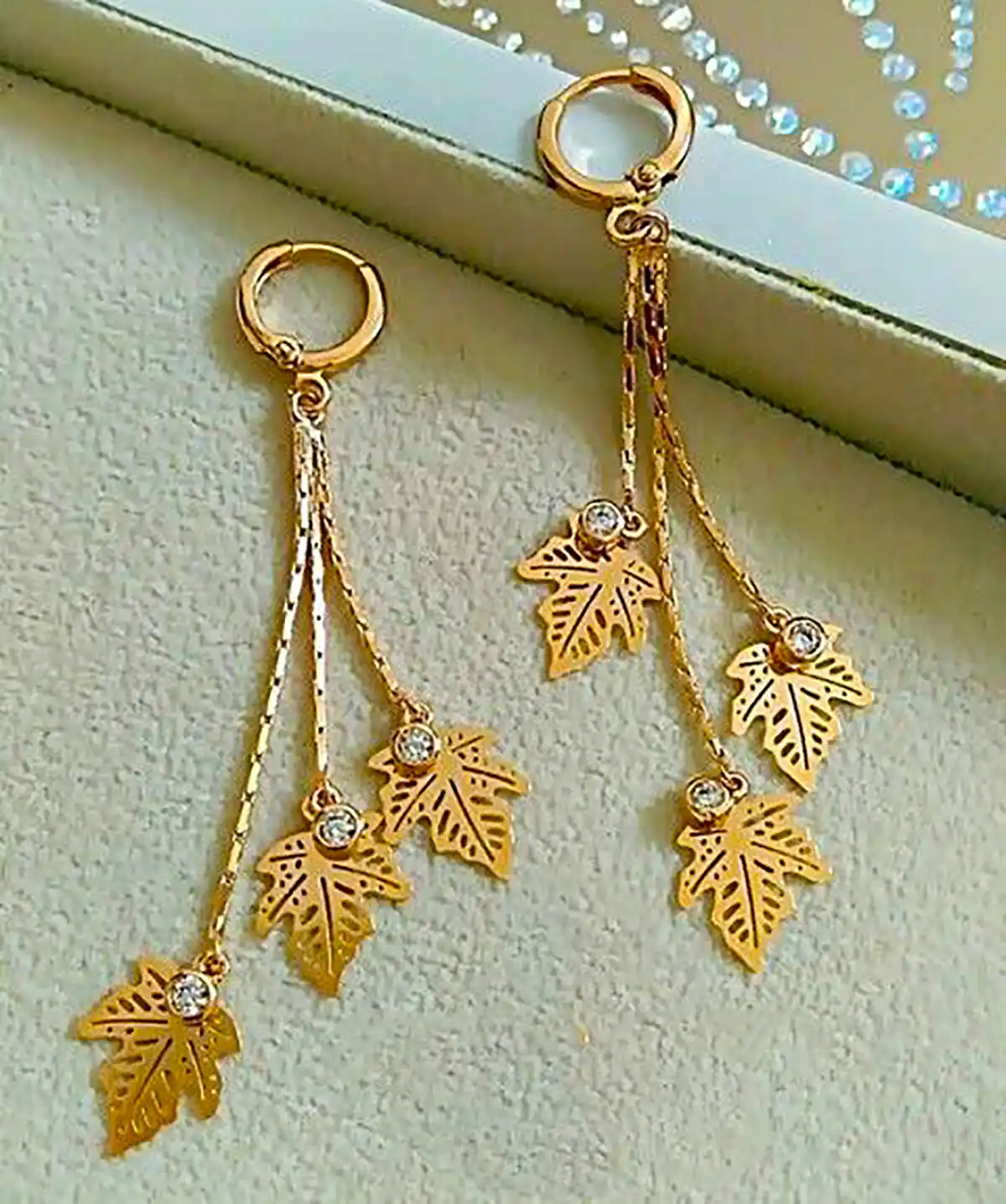 گوشواره طلا آویزی خاص