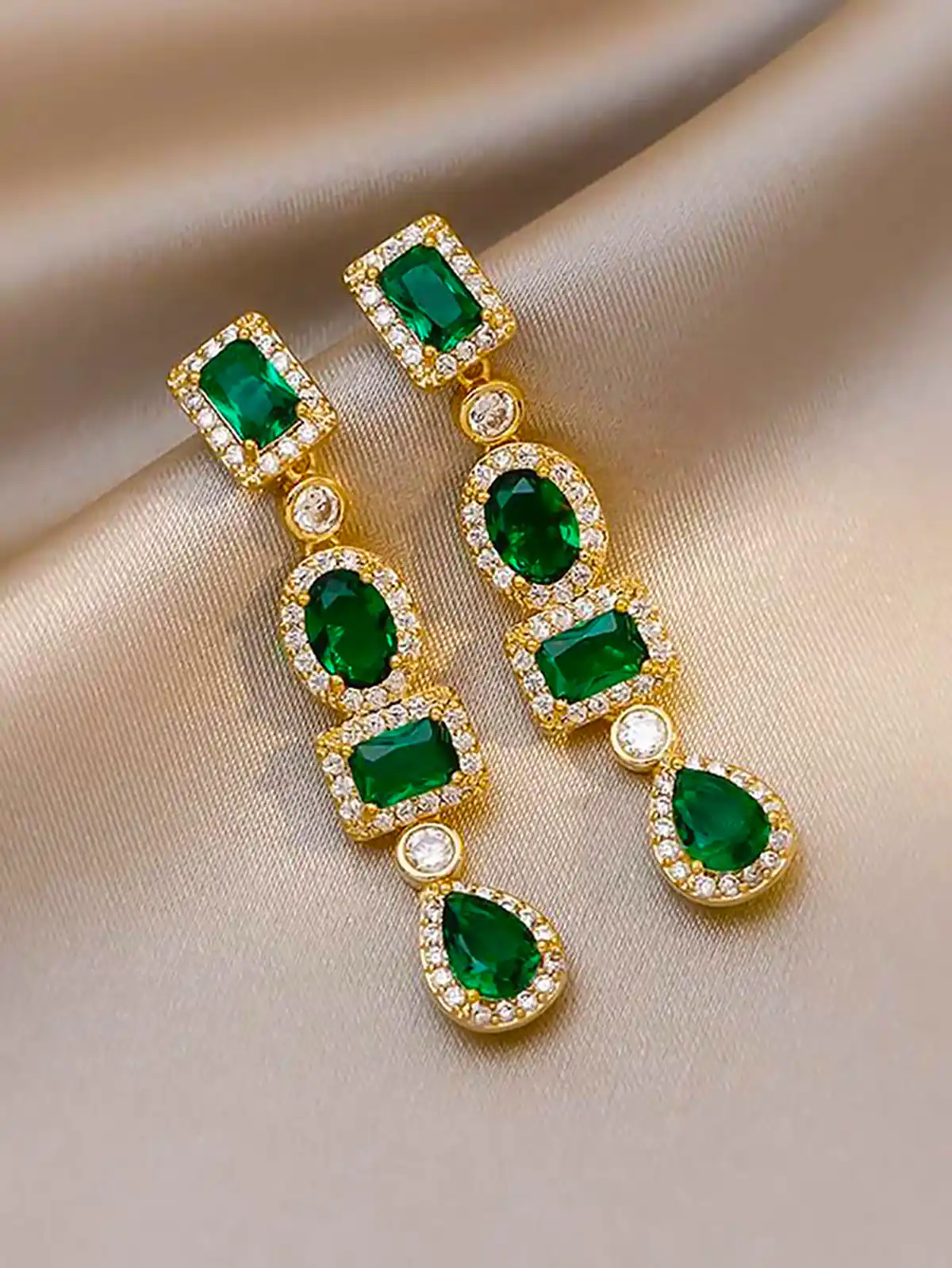 گوشواره زمردی طلا زیبا