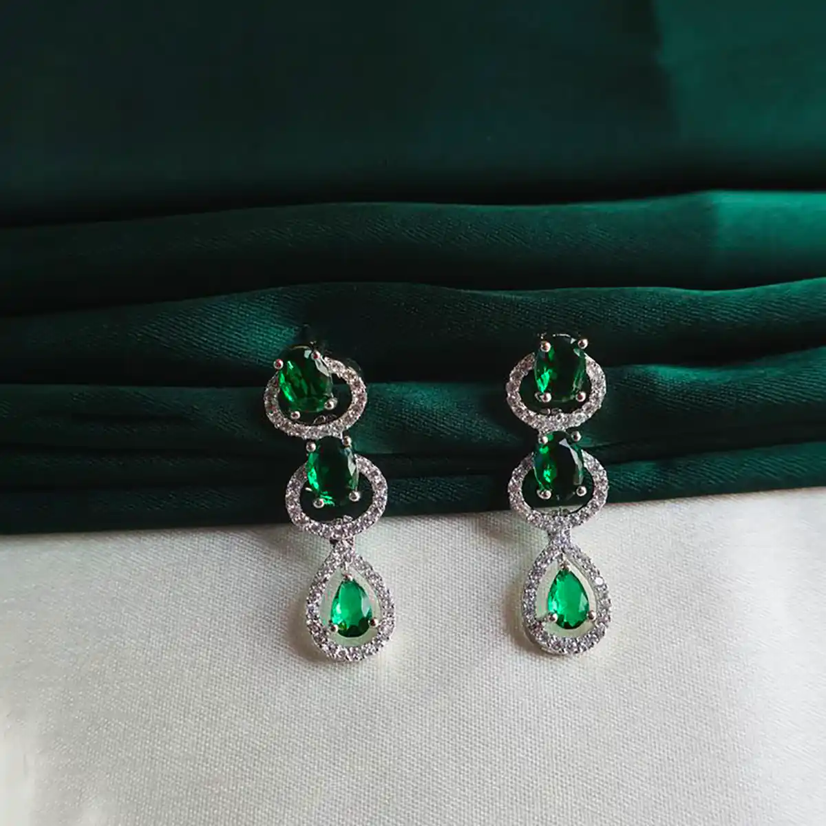 گوشواره زمردی طلا زیبا