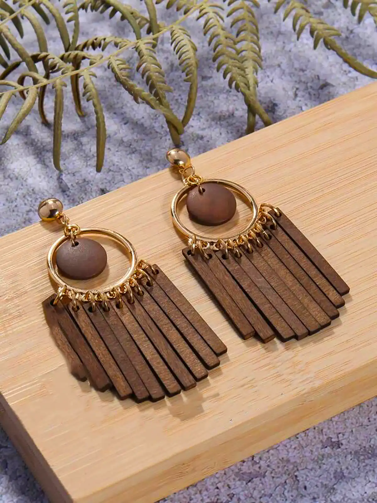 گوشواره چوبی مدرن