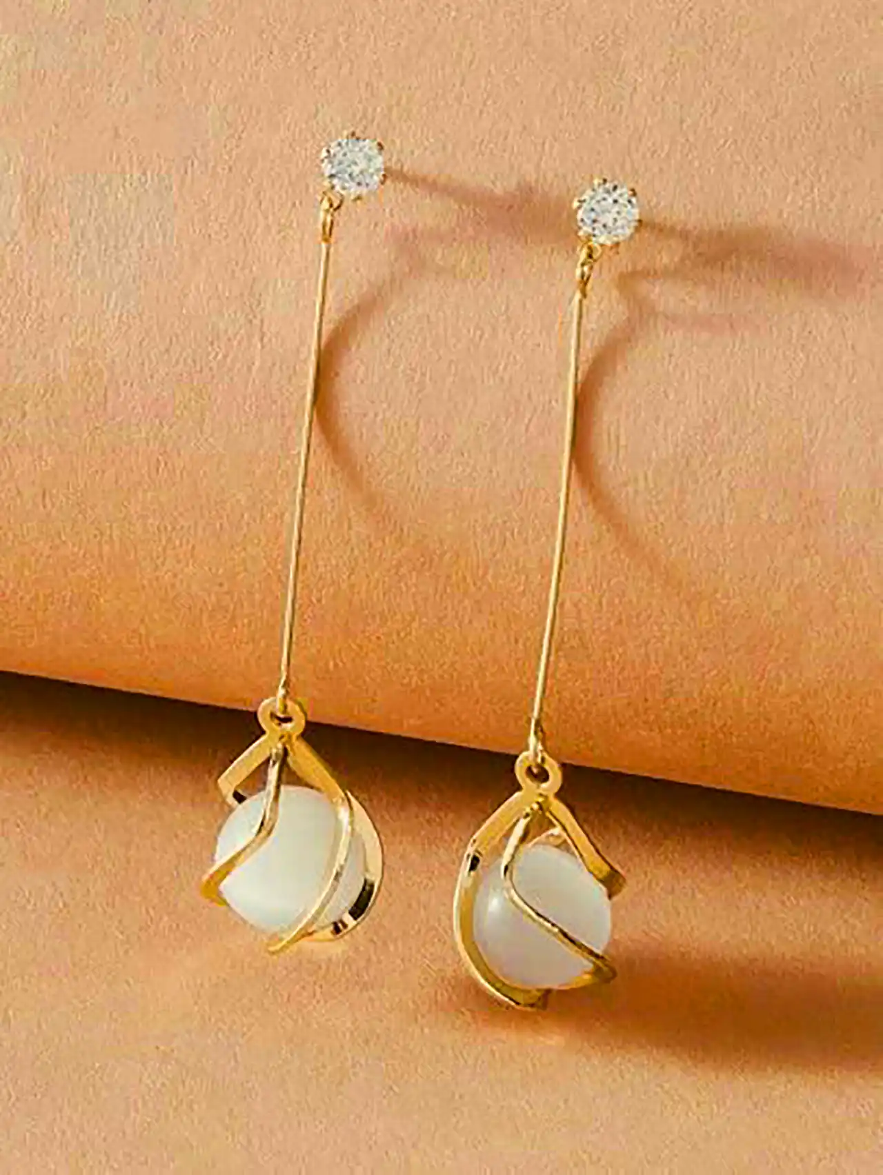 گوشواره طلا آویزی