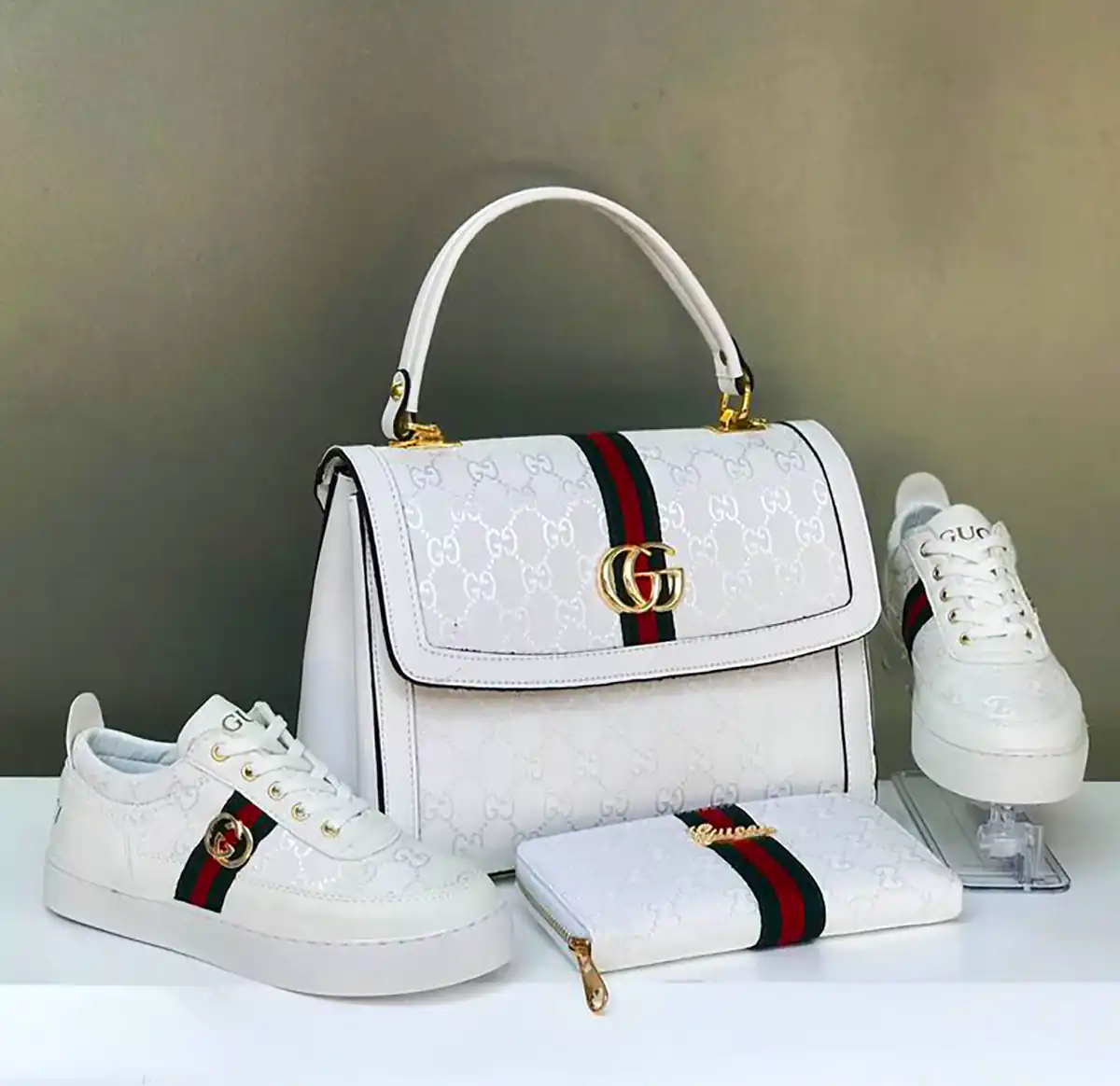 کیف و کتونی اسپرت بچه گانه
