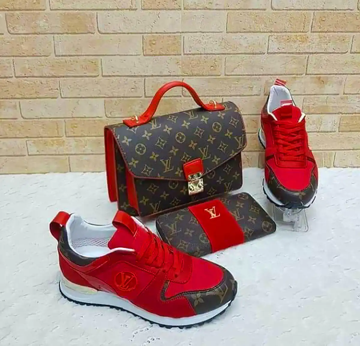 کیف و کتونی اسپرت بچه گانه