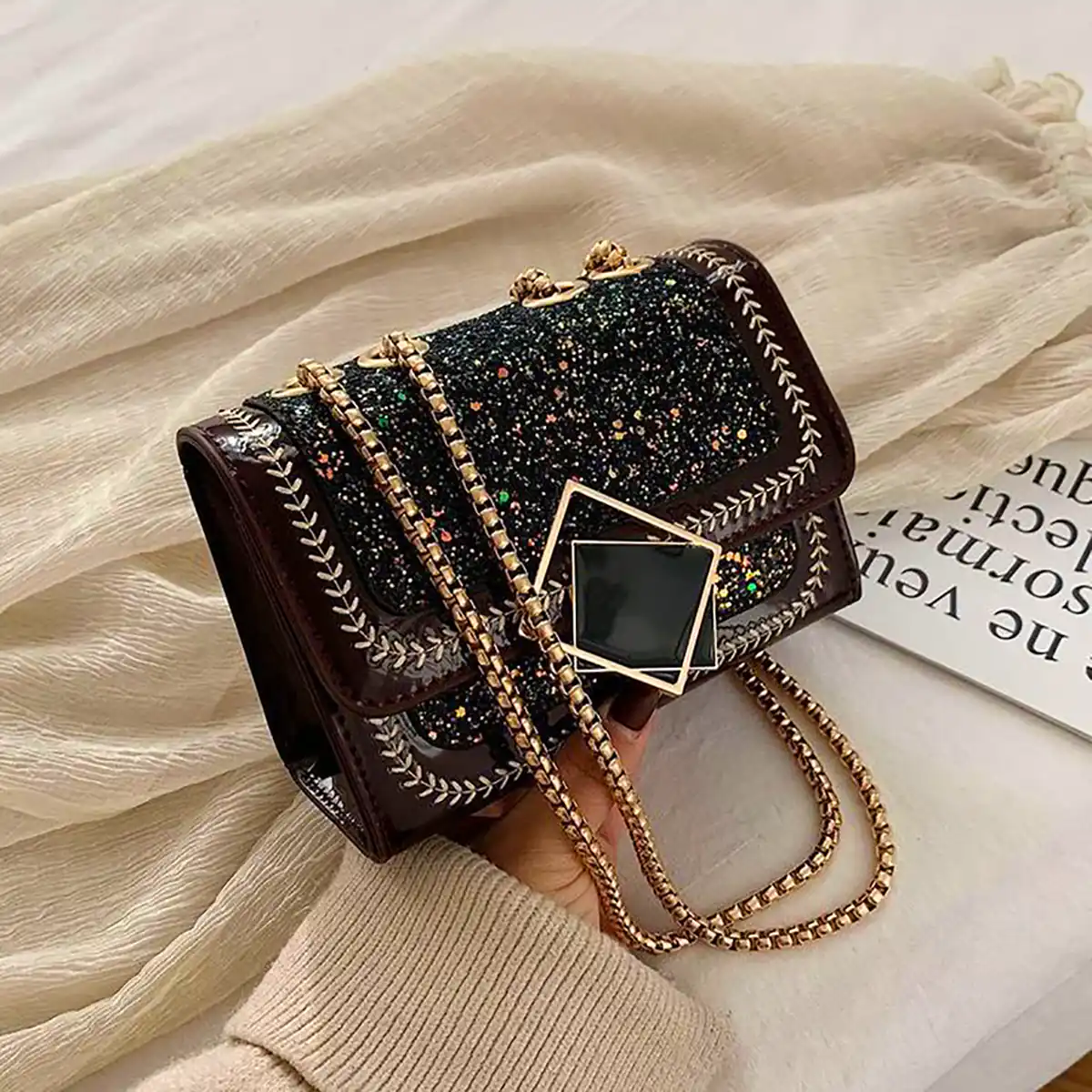 کیف دستی زنجیری ترند