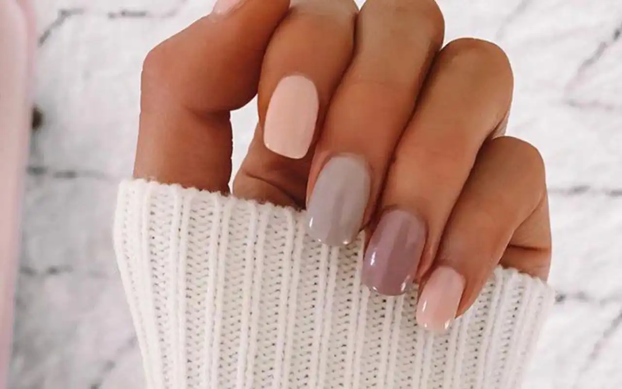 لاک ژل ساده و زیبا + متفاوت ترین و خاص ترین ایده ها برای طراحی لاک ژل مناسب فصل پاییز و زمستان