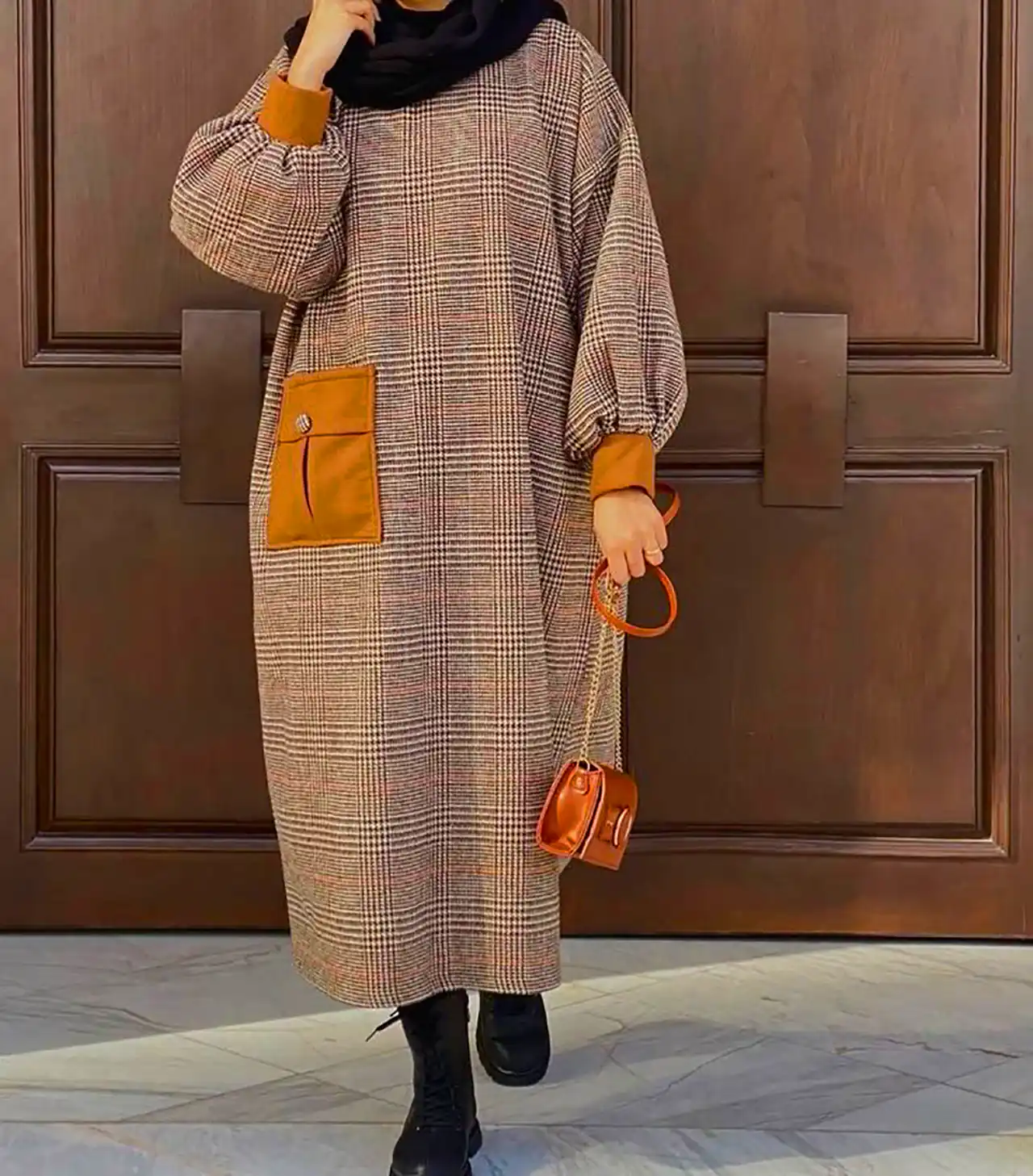 مانتو بلند و جلوبسته پاییزی