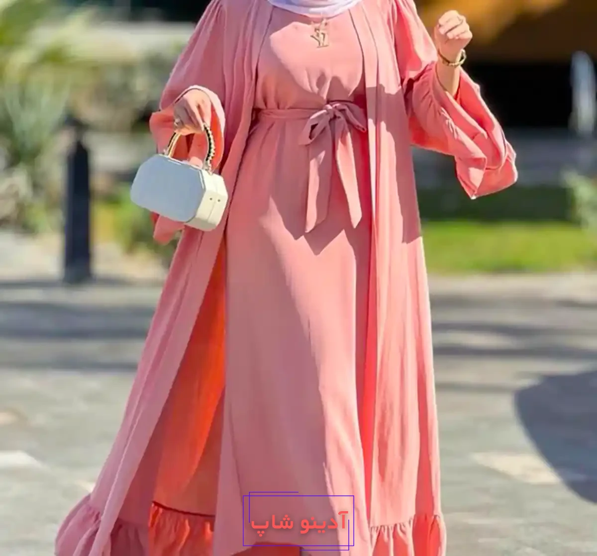 مانتو بلند و پوشیده زنانه