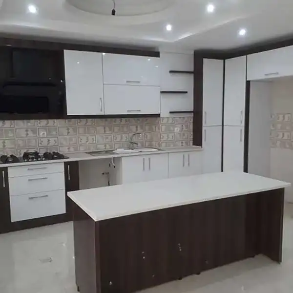 مدل آشپزخانه ترکیبی از طراحی مدرن، کاربردی و زیبایی که ترند شدن