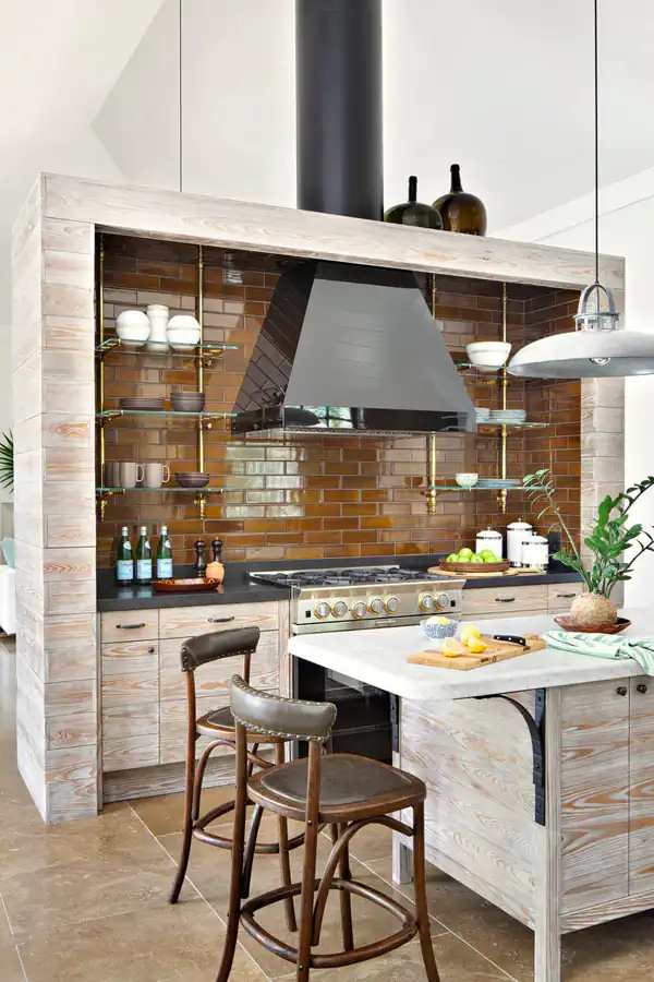 مدل آشپزخانه ساده زیبایی بی‌نظیر در عین سادگی با متریال‌های طبیعی 
