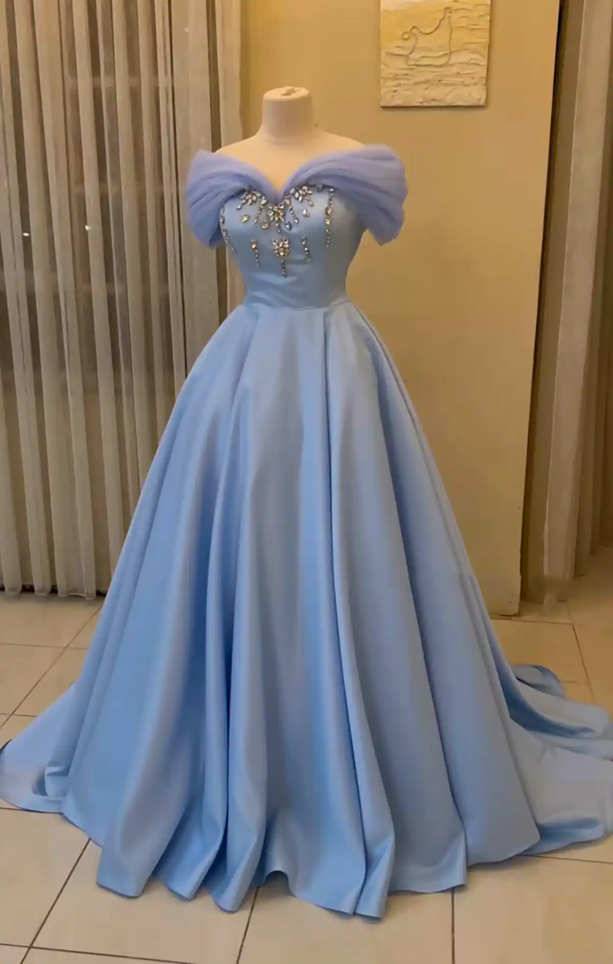 پیراهن مجلسی بلند زنانه