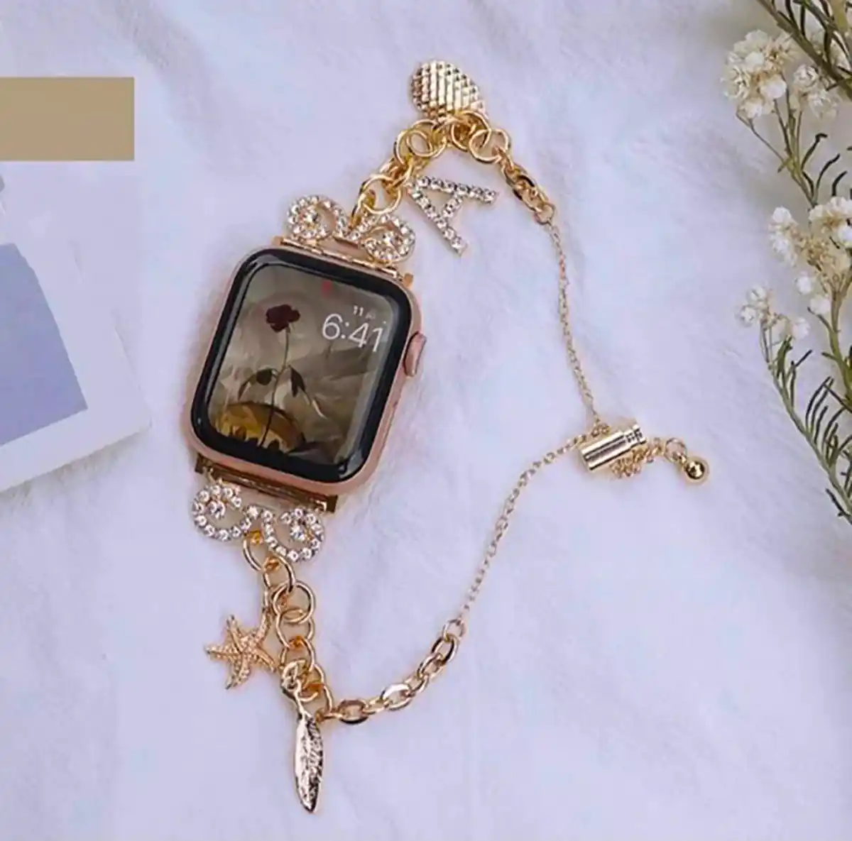 ساعت مچی فانتزی جذاب