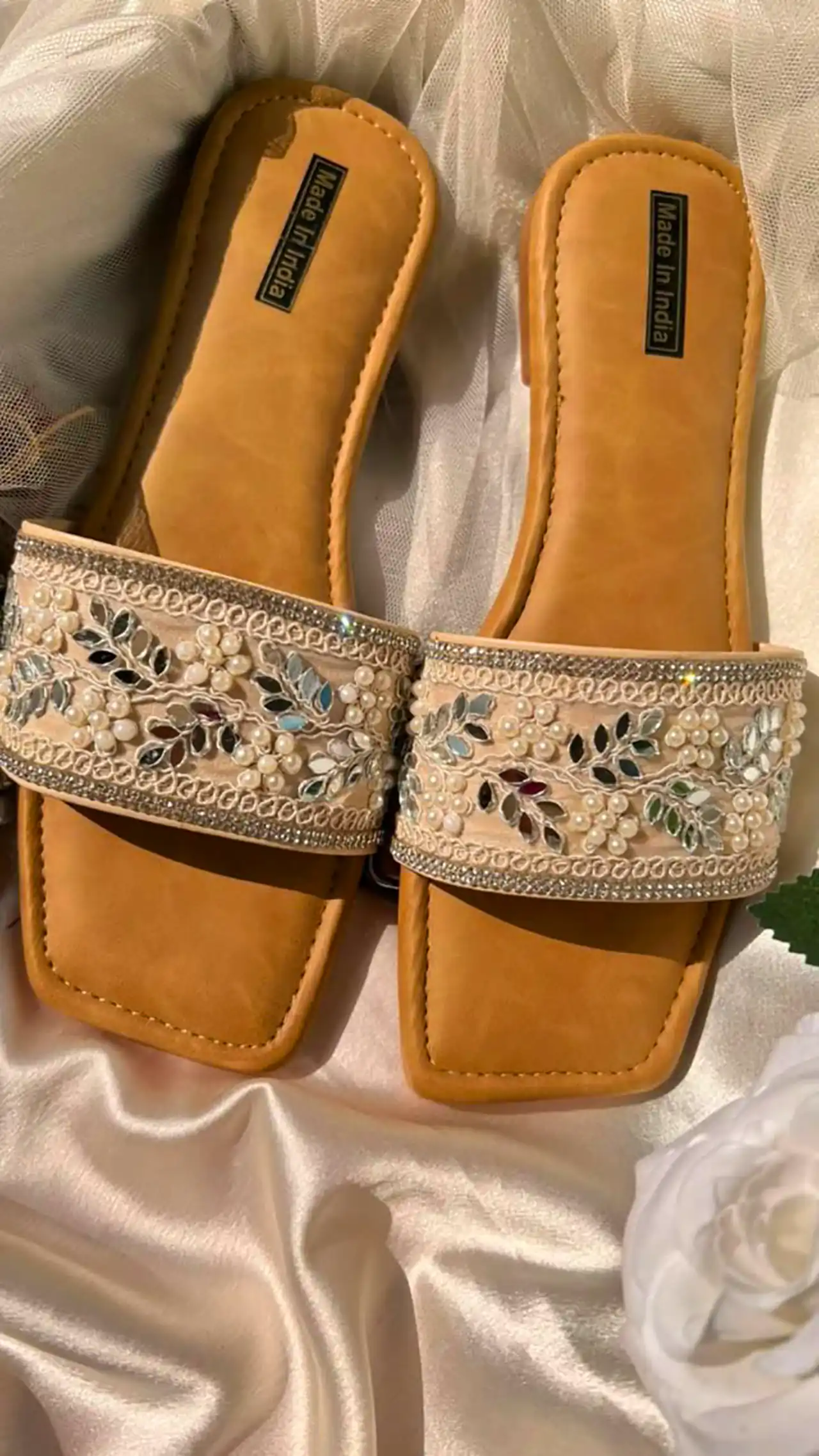 صندل با کلاس رو فرشی