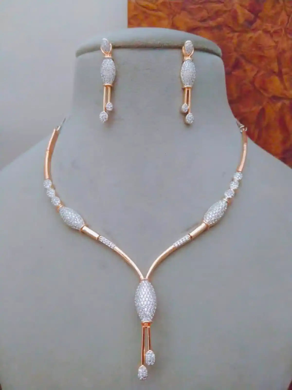 سرویس چوکر زیبا عروس