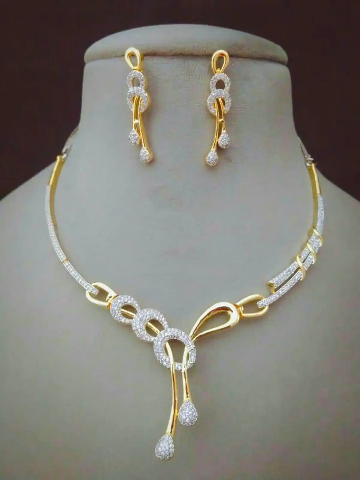 سرویس طلا چوکر زیبا