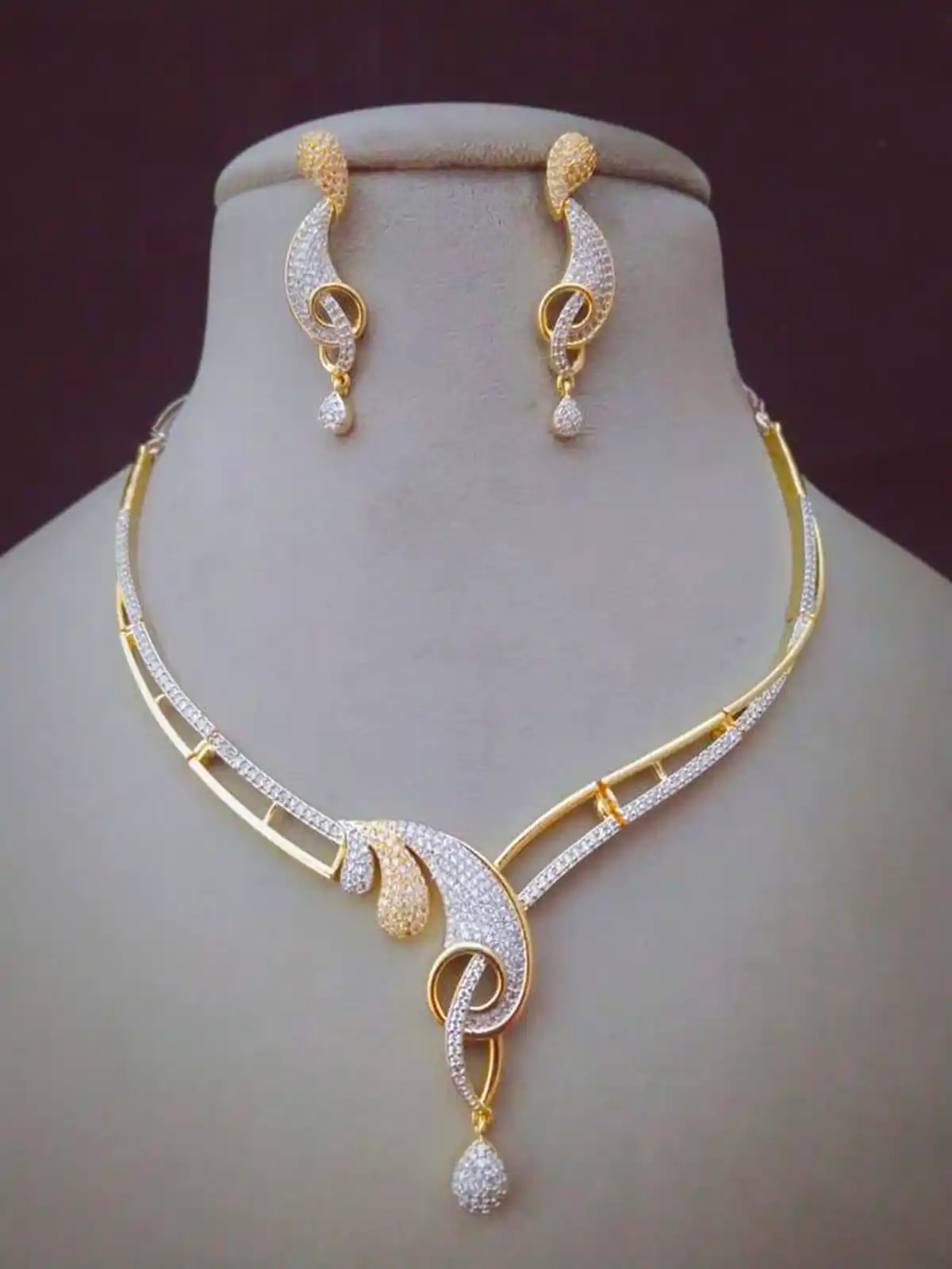 سرویس طلا چوکر زیبا