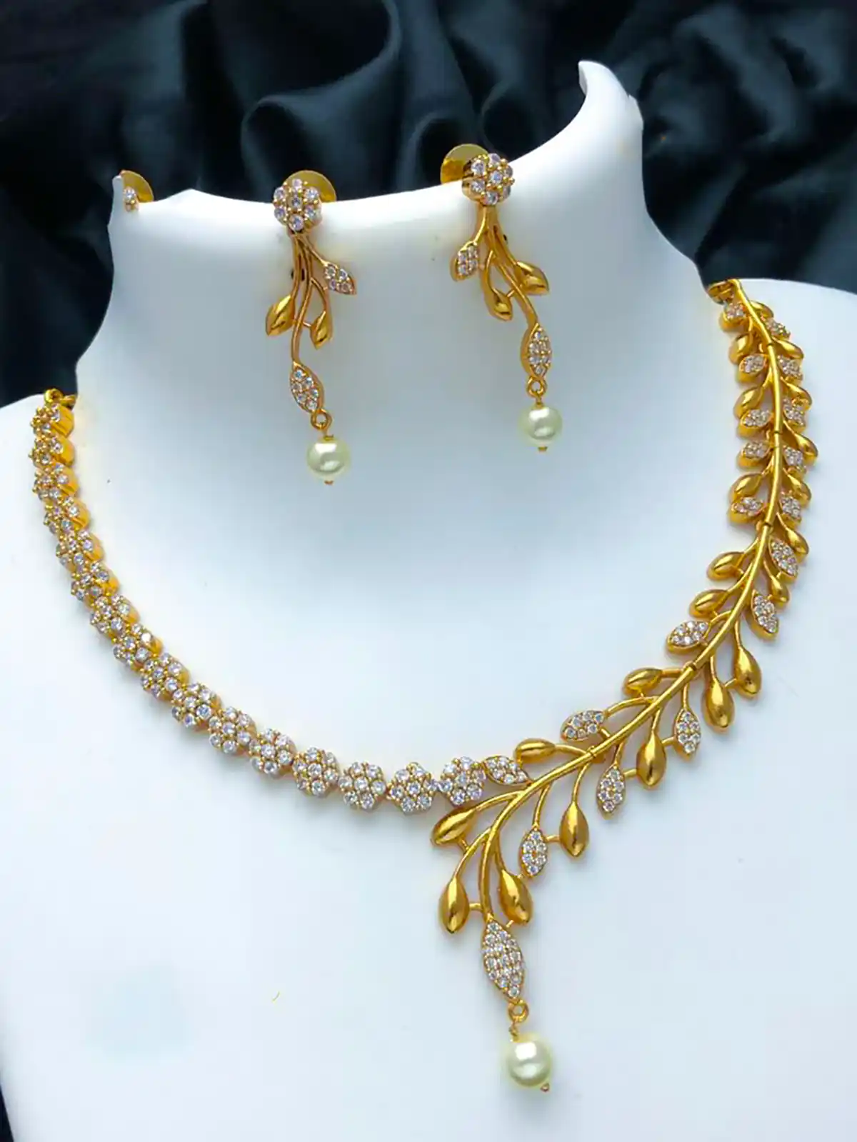 سرویس طلا چوکر زیبا