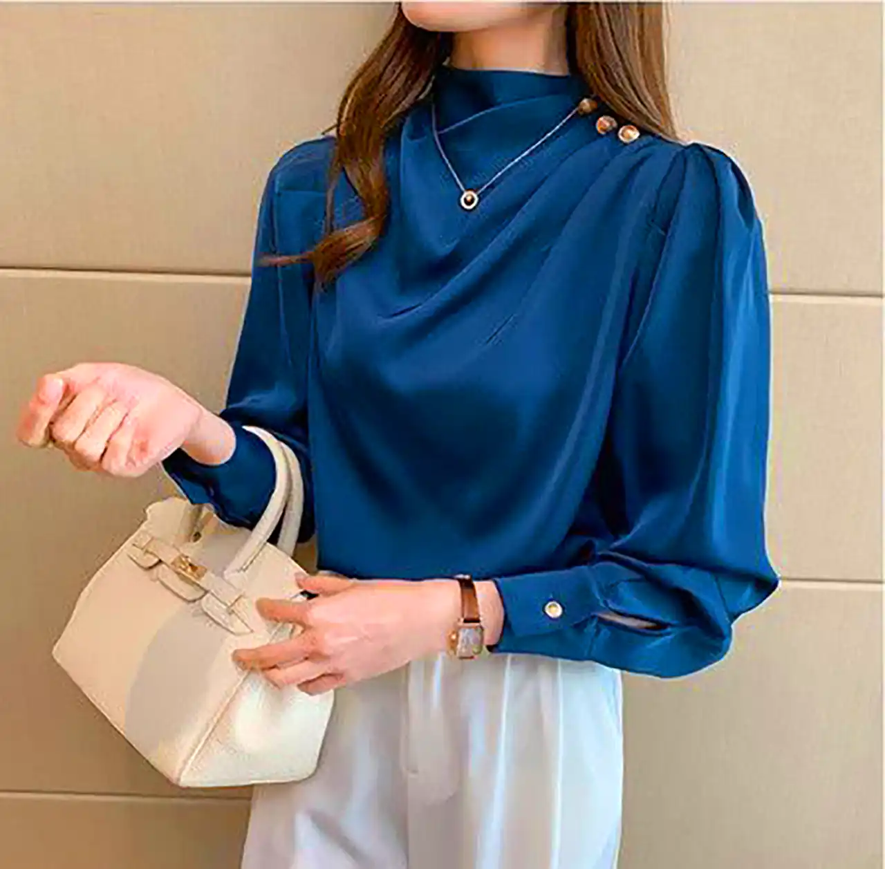 شومیز پوشیده شیک