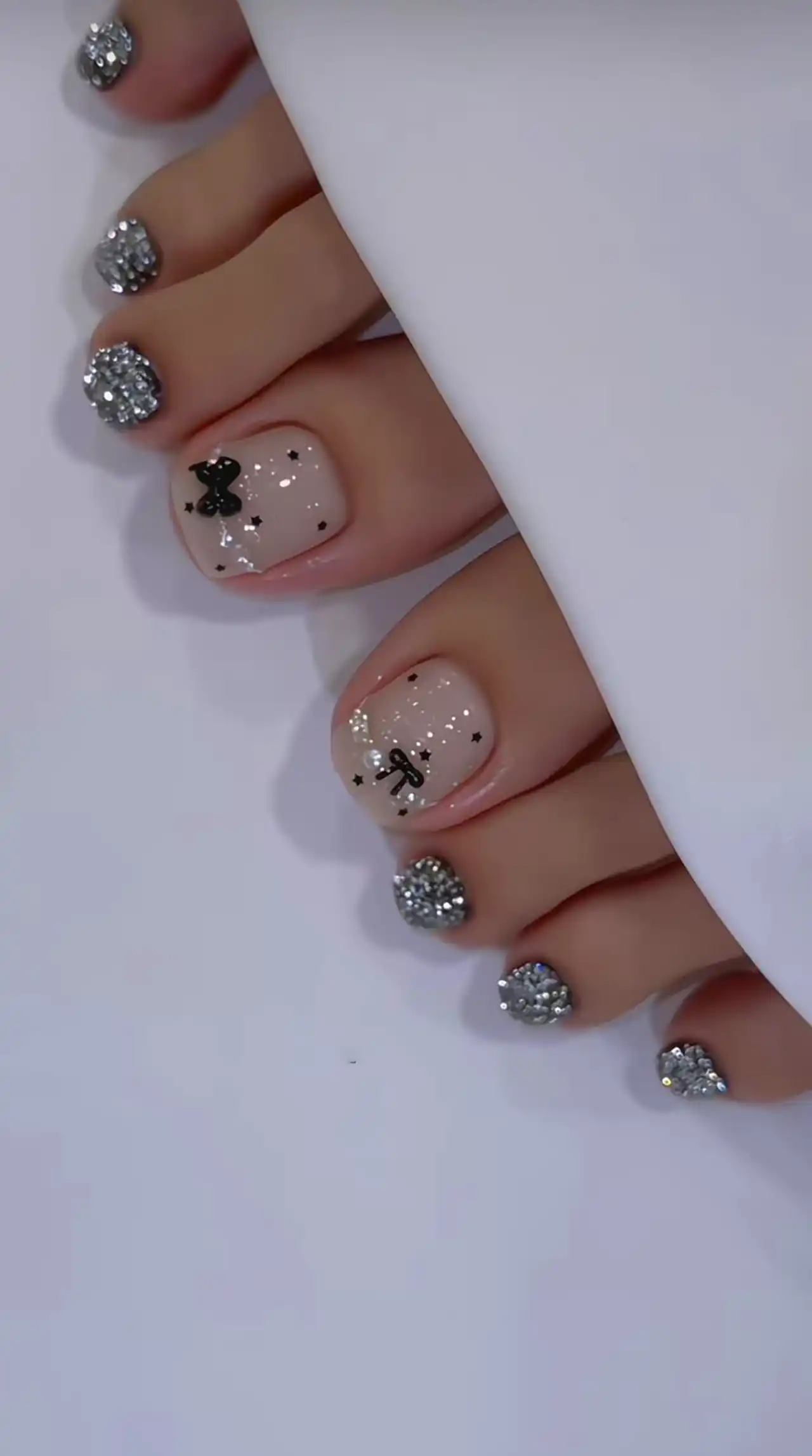 طراحی ناخن پا لاکچری