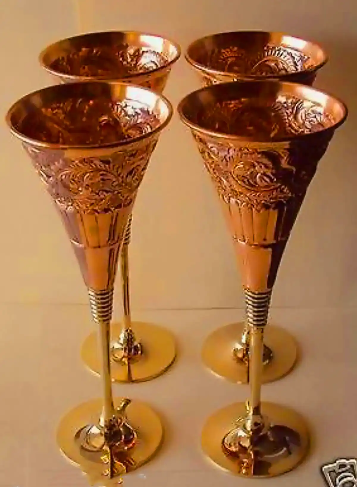 ظروف مسی قدیمی جذاب