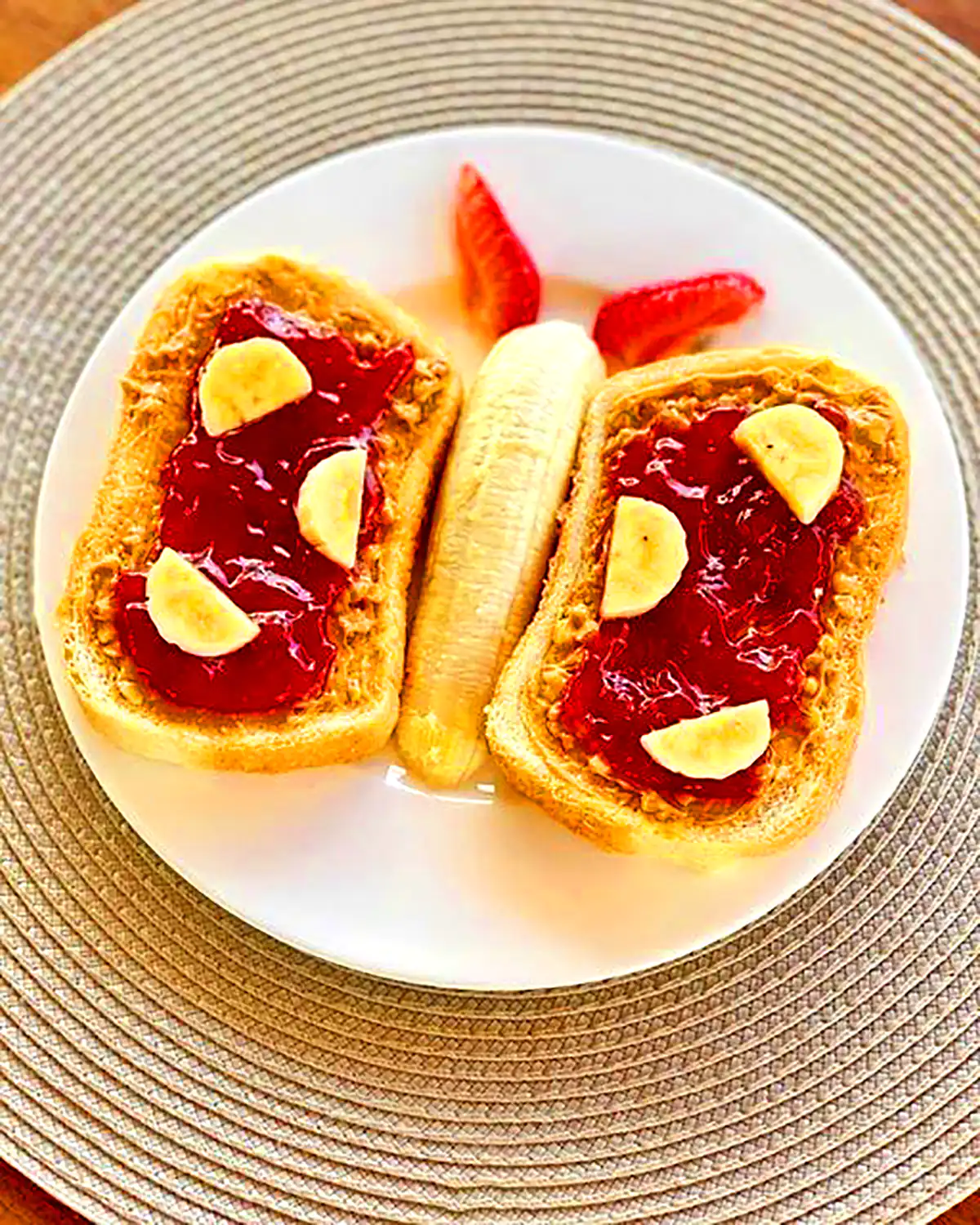 دیزاین صبحانه کودکانه