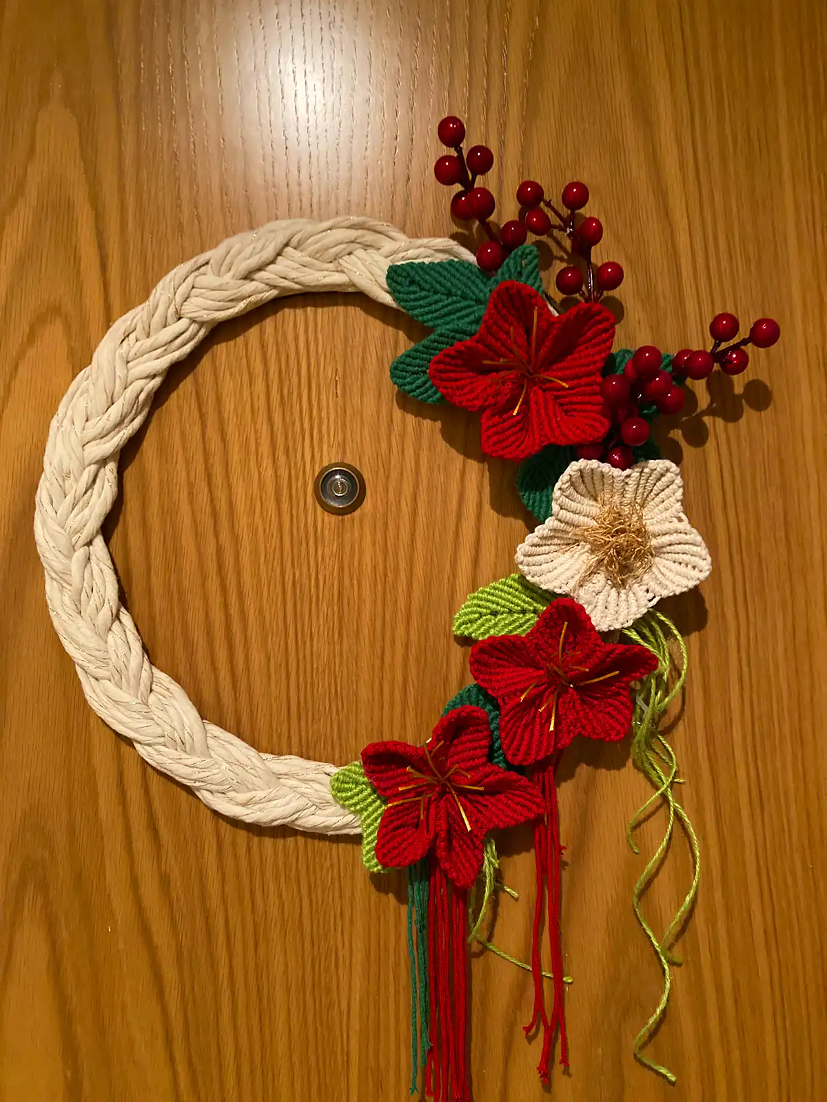 آویز بافتنی رو دری