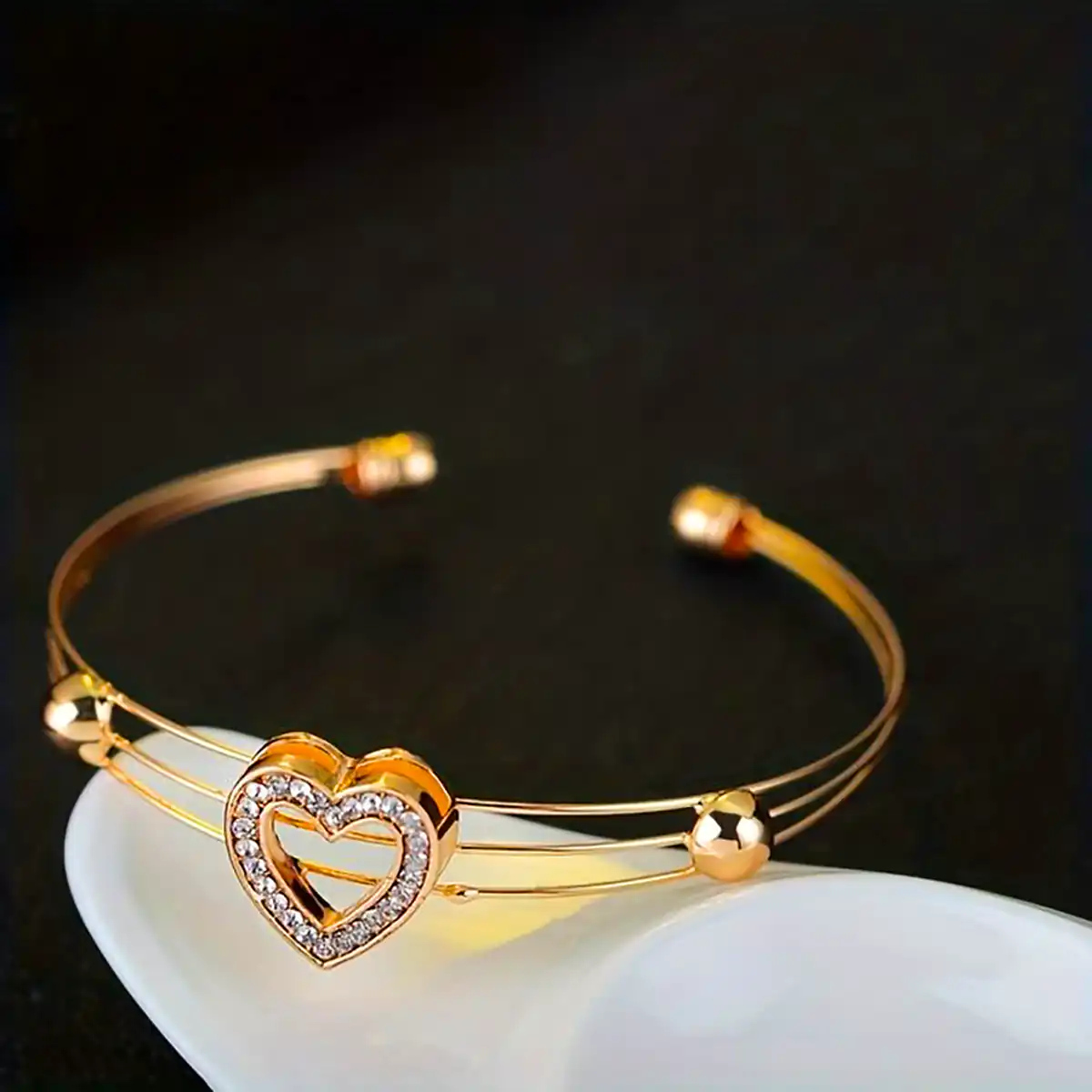 بنگل جدید و مدرن طلا