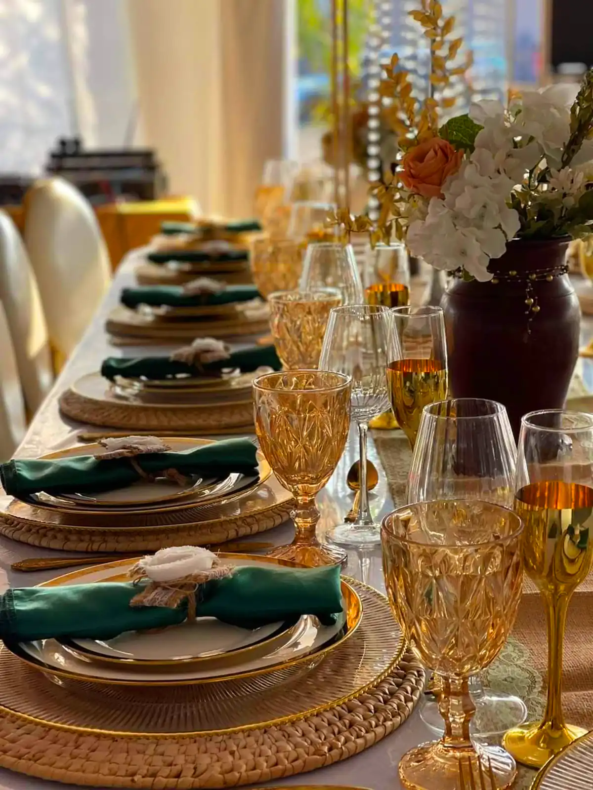 چیدمان شیک و جذاب میز غذاخوری