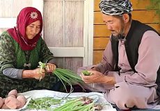 پخت بولانی سنتی با سیب زمینی و سبزی در افغانستان