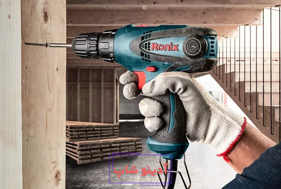 سوراخکاری روی چوب با دریل برقی رونیکس