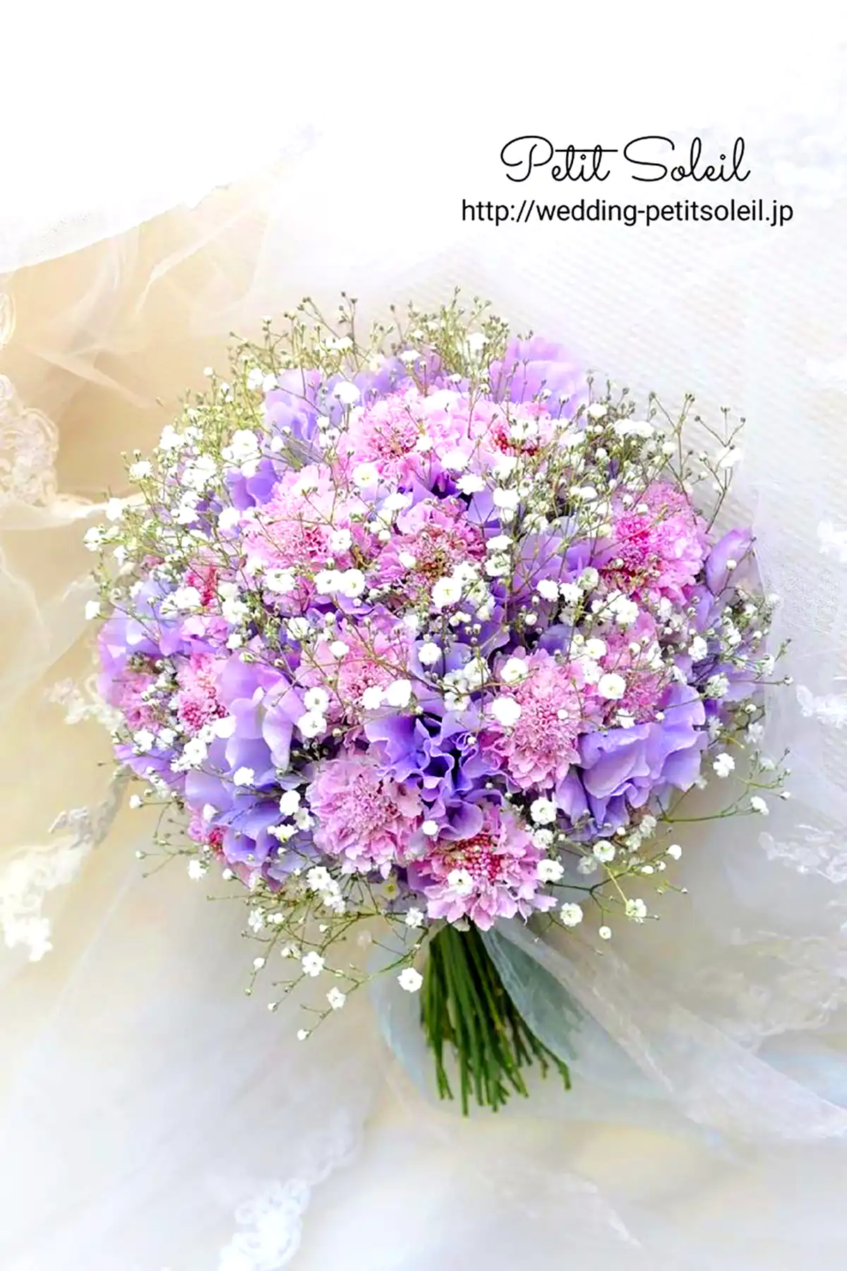 دسته گل رنگی عروس