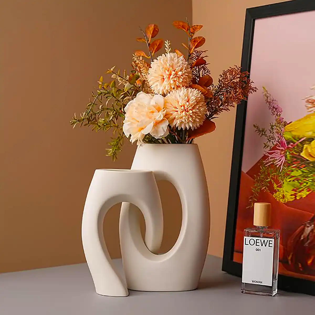 گلدان دکوراتیو سفید مینیمال