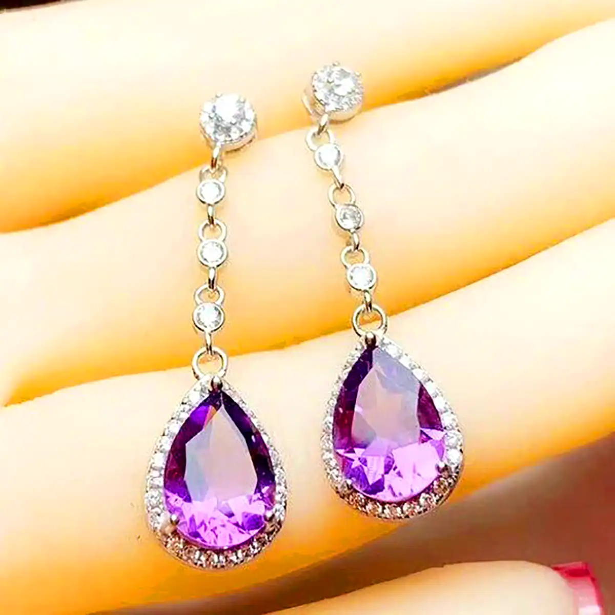 گوشواره بنفش لاکچری