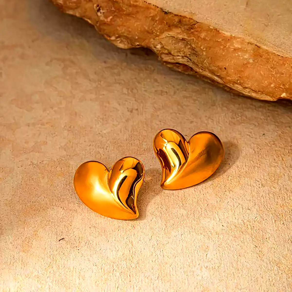 گوشواره مینیمال مدرن طلا