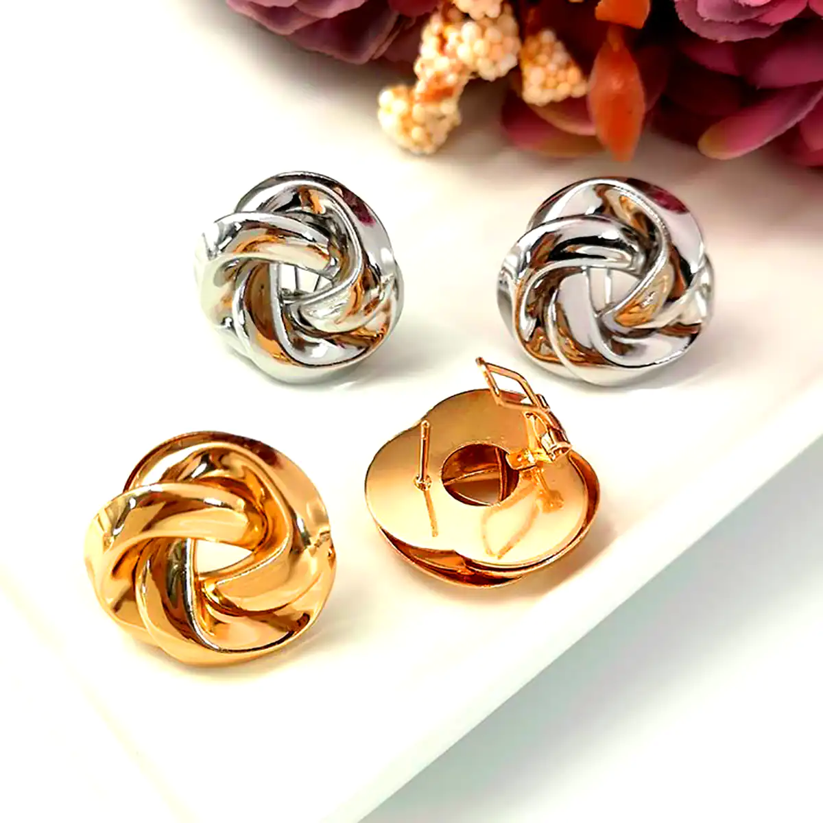 گوشواره مینیمال مدرن طلا